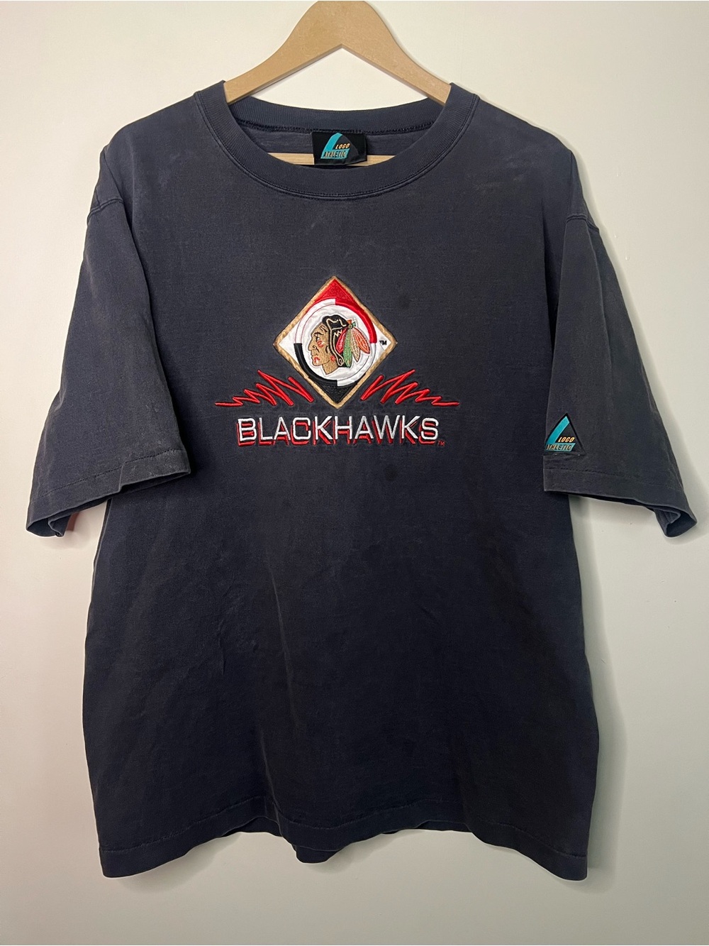Vintage 90s Logo Athletic Chicago Blackhawks Embroidered T Shirt L *FLAWS*